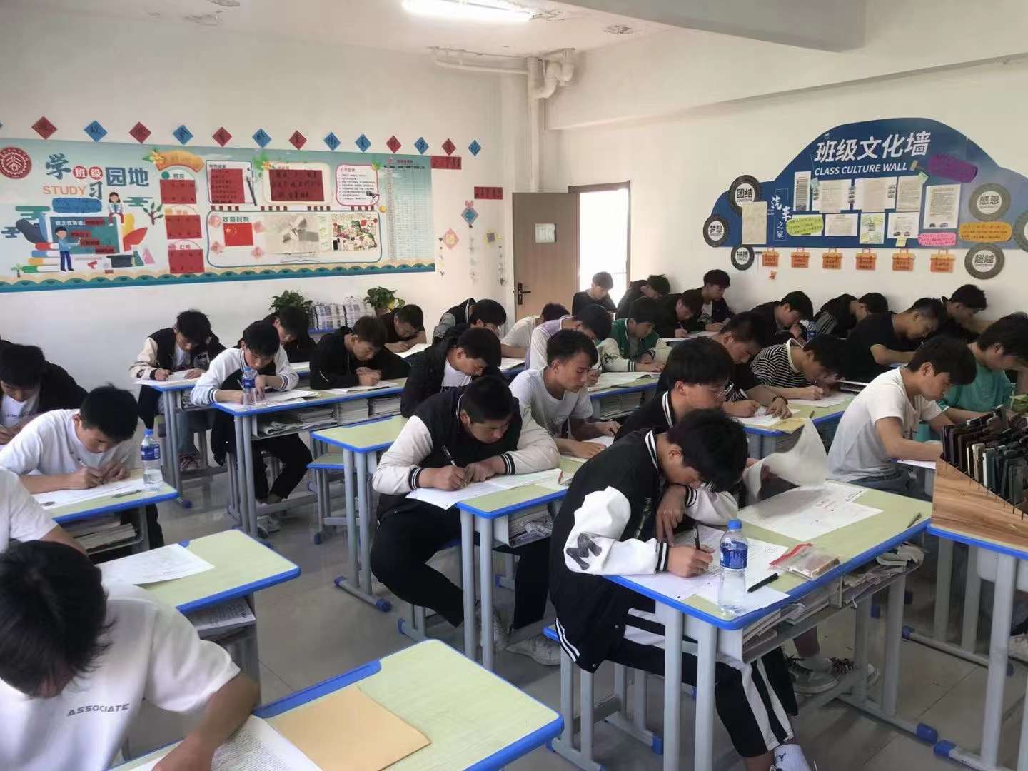 中专生和高中生考上的大学有什么区别？甘肃北方技工学校告诉你